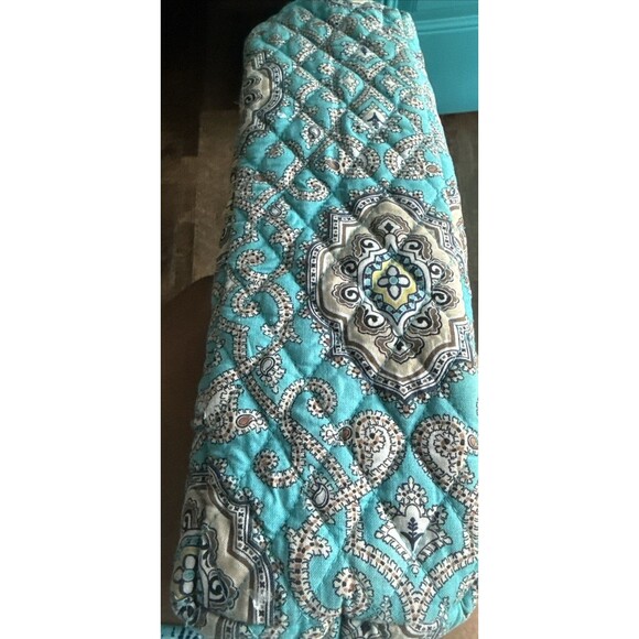 VERA BRADLEY TOTE (Totally TURQUOISE Retired) Zip Top 15x9x4.5 inches Excellent - Picture 6 of 6